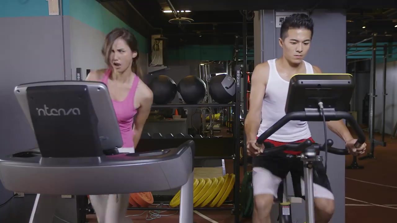 Pad commercial - pad bulge showing at gym