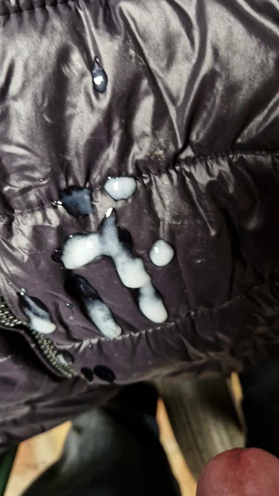 Down Jacket mit sperm daunenjacke mit sperma bespritzt