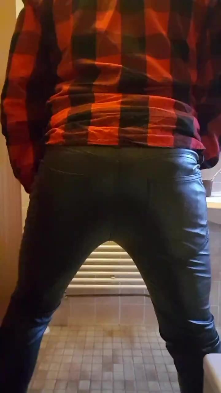 Shit in leather pants