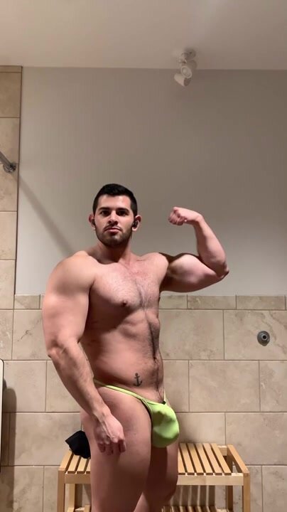 Bodybuilder with huge bulge
