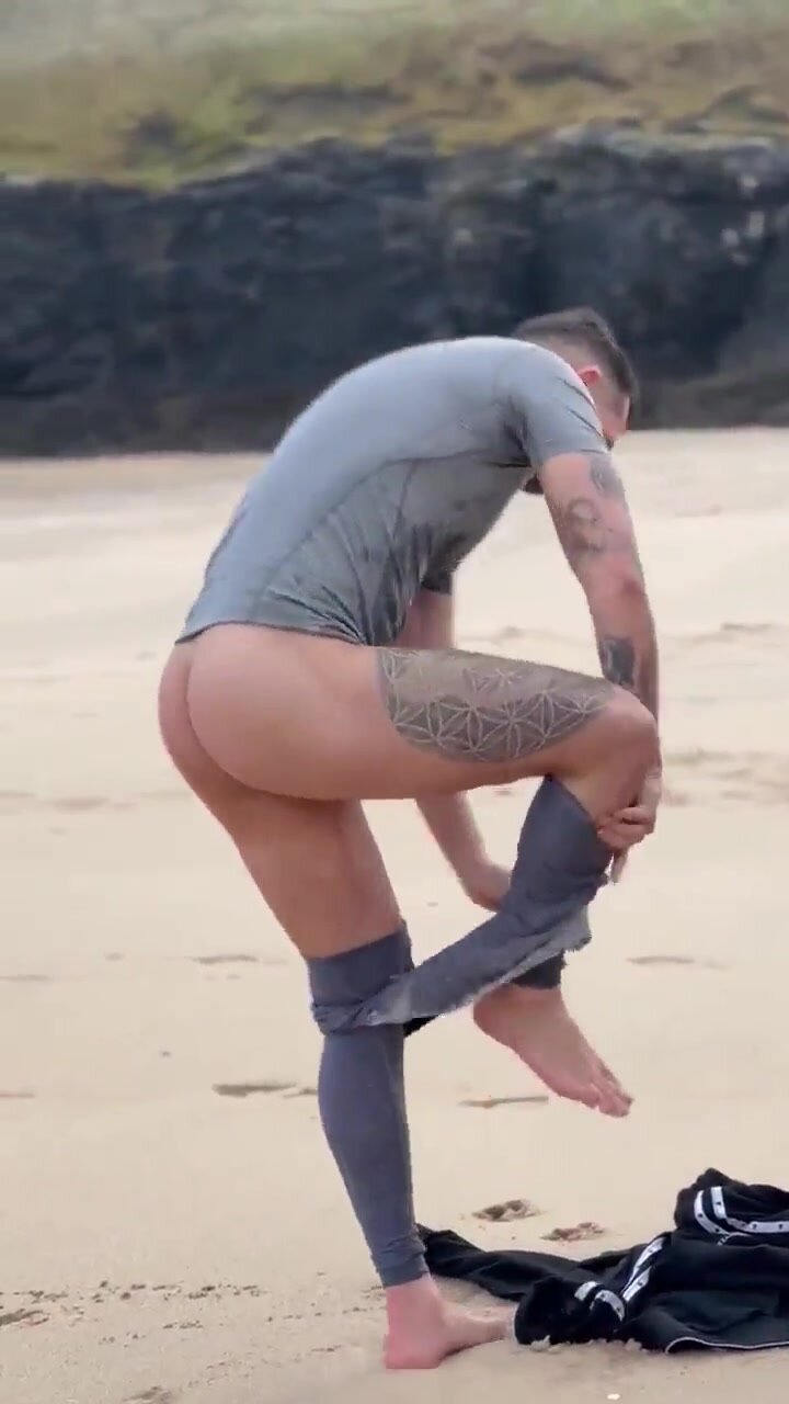 Jock Changing on the Beach