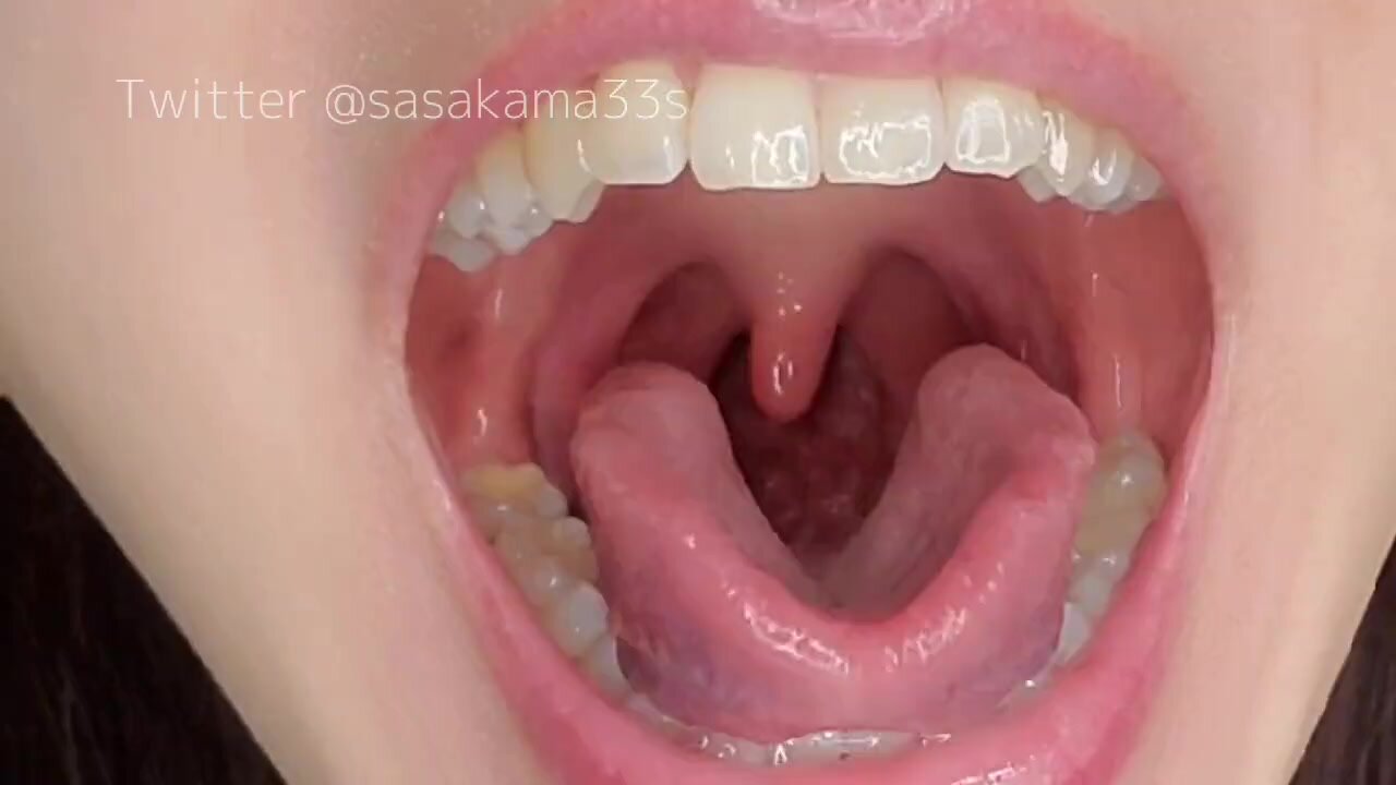 girl uvula 12