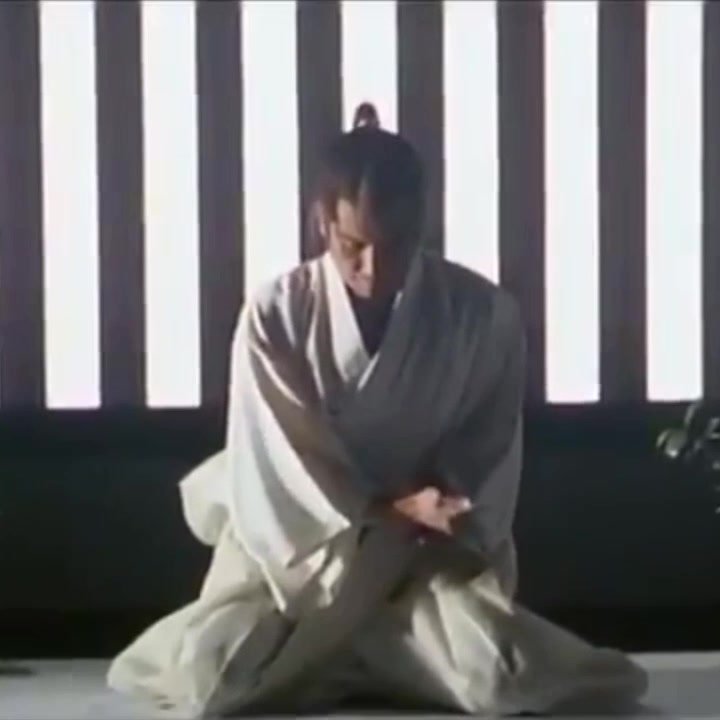 Samurai commit seppuku - video 2