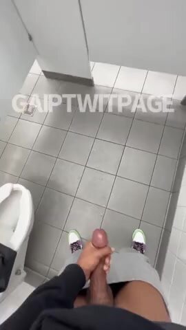 cum in public toilet - video 5