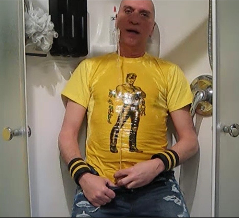 Piss Condom in AE jeans +Yellow Tom T's +Xlube 06-2024