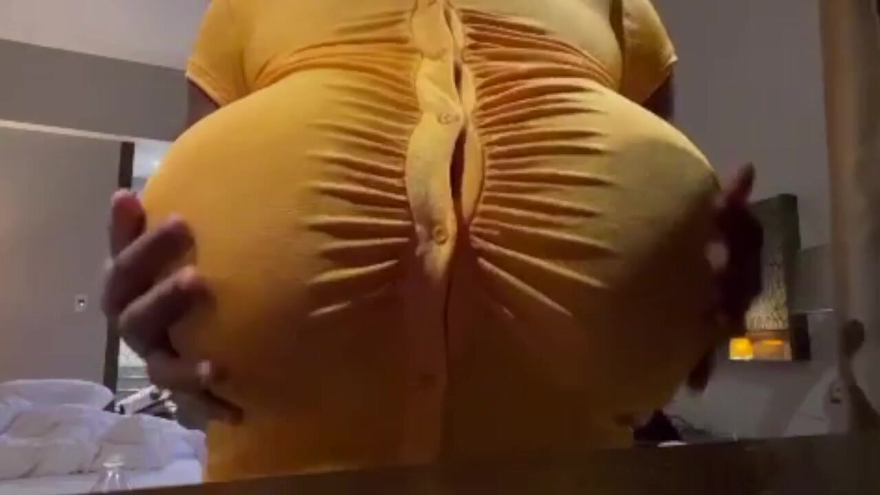 huge black tits - video 2