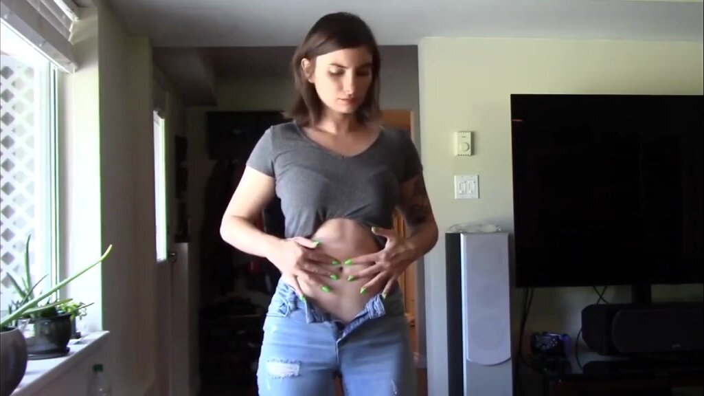 Kayla's Alien Belly Movements