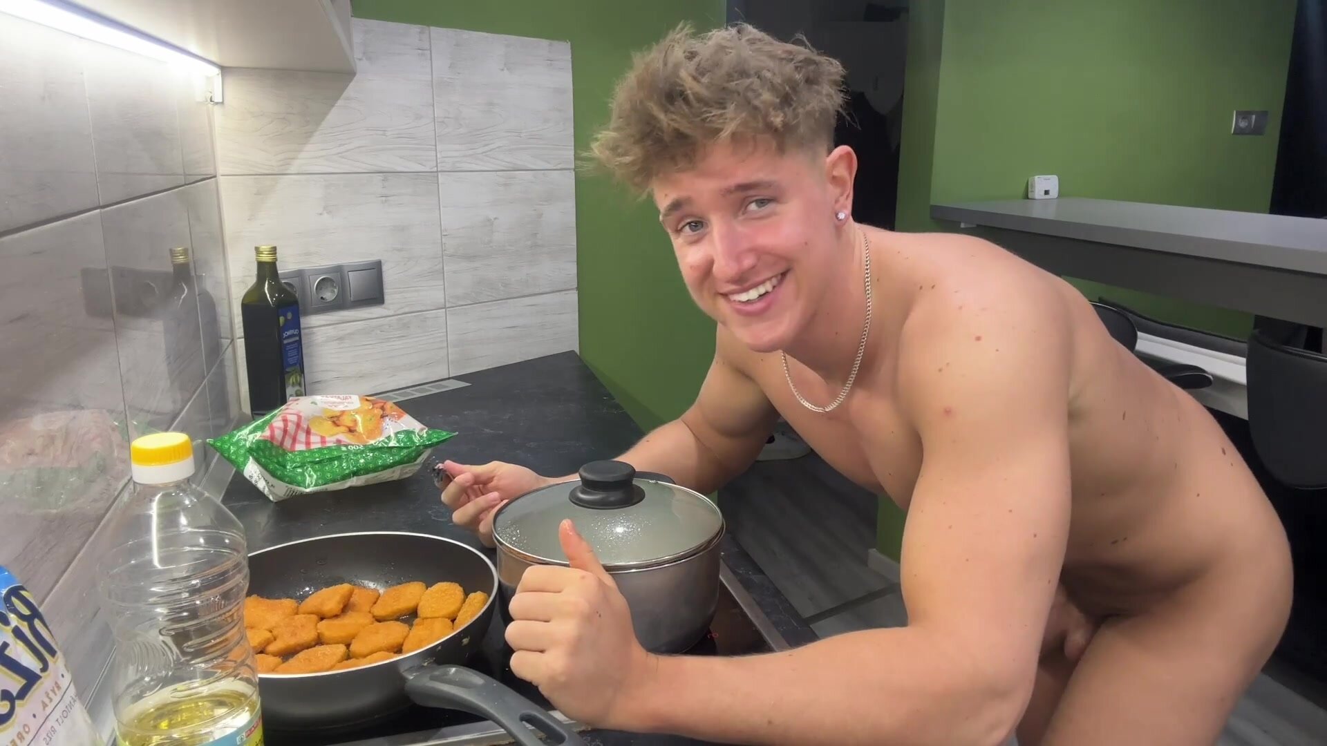 young naked cook