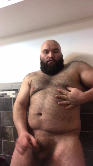 Sexy married bear wanted to nut before shower