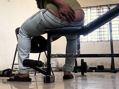 Buttcrack Showing During Gym Workout