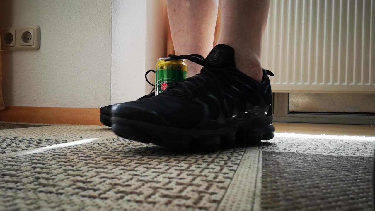 Old Vapormax and empty can
