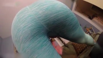 big booty girl farts wet in leggings and on lego guy