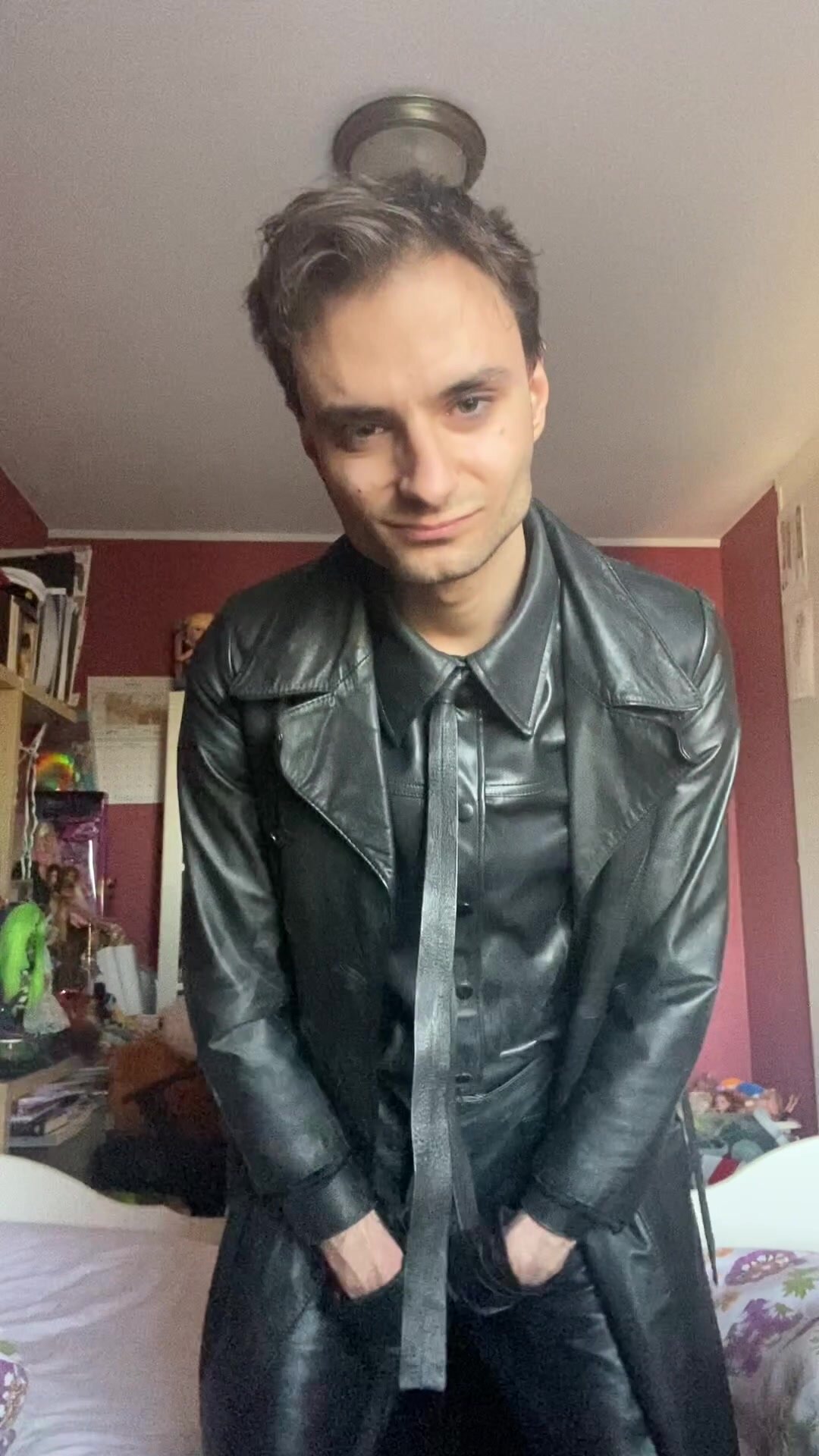 Teasing in leather