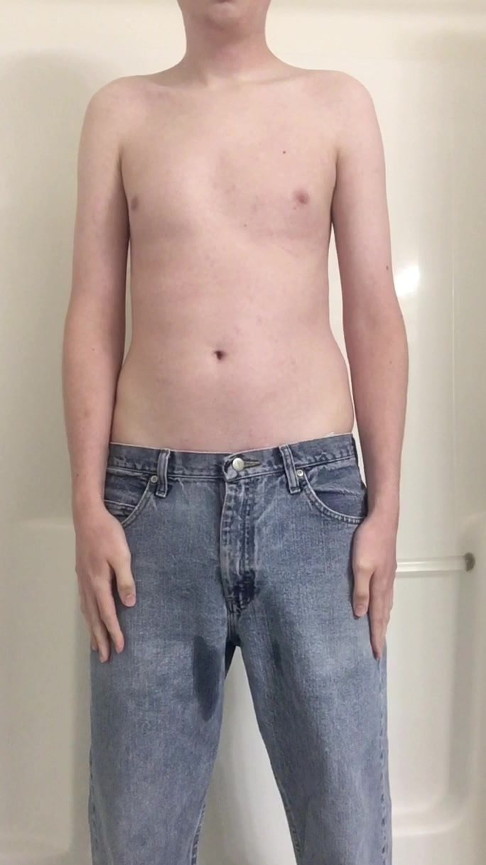 Desperate twink pisses in his jeans - ...2400