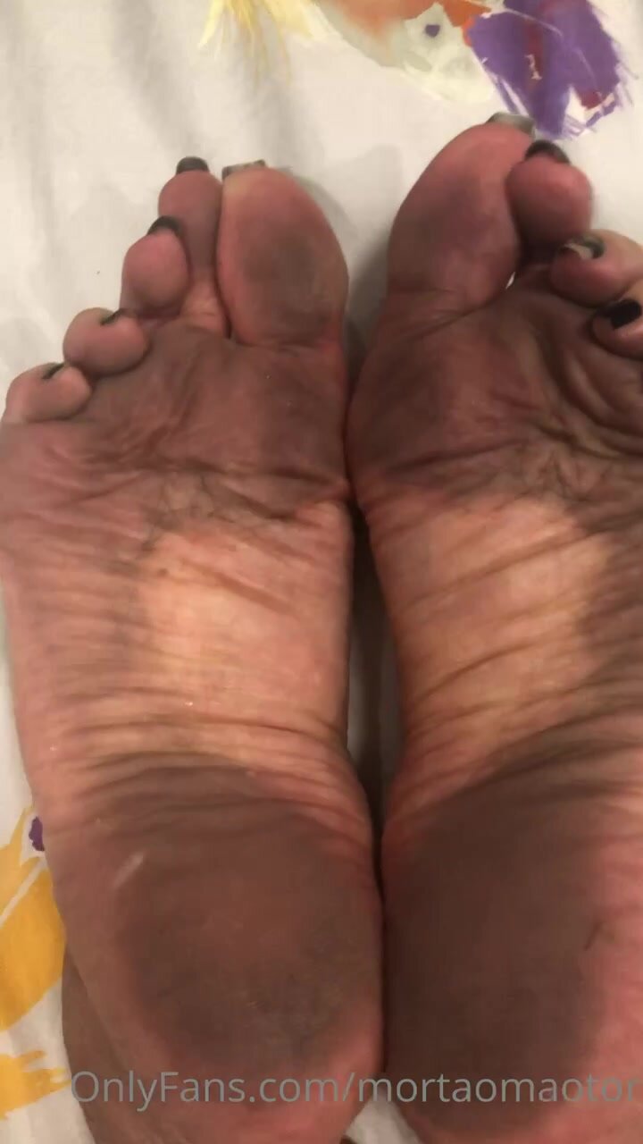 Dirty soles - video 7
