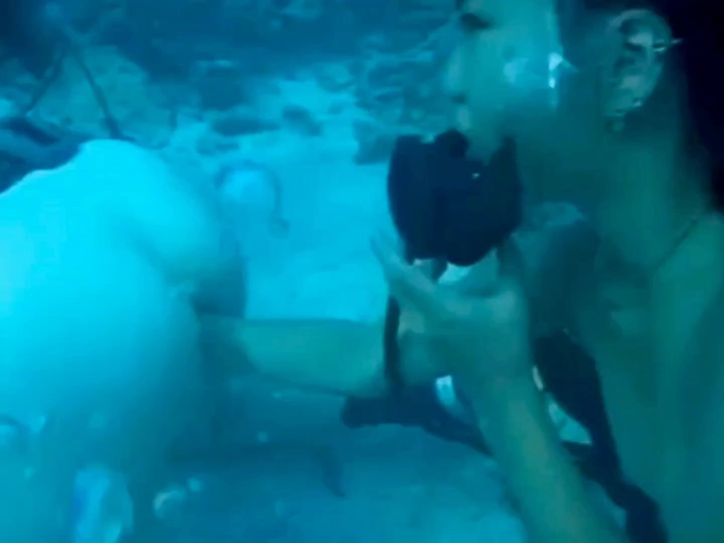 underwater fisting