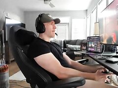 straight and sexy gamer on cam 4