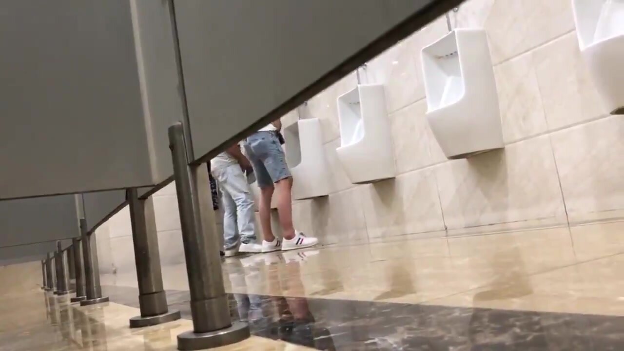 urinal - video 413
