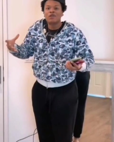Black Actor with wide hips and big booty