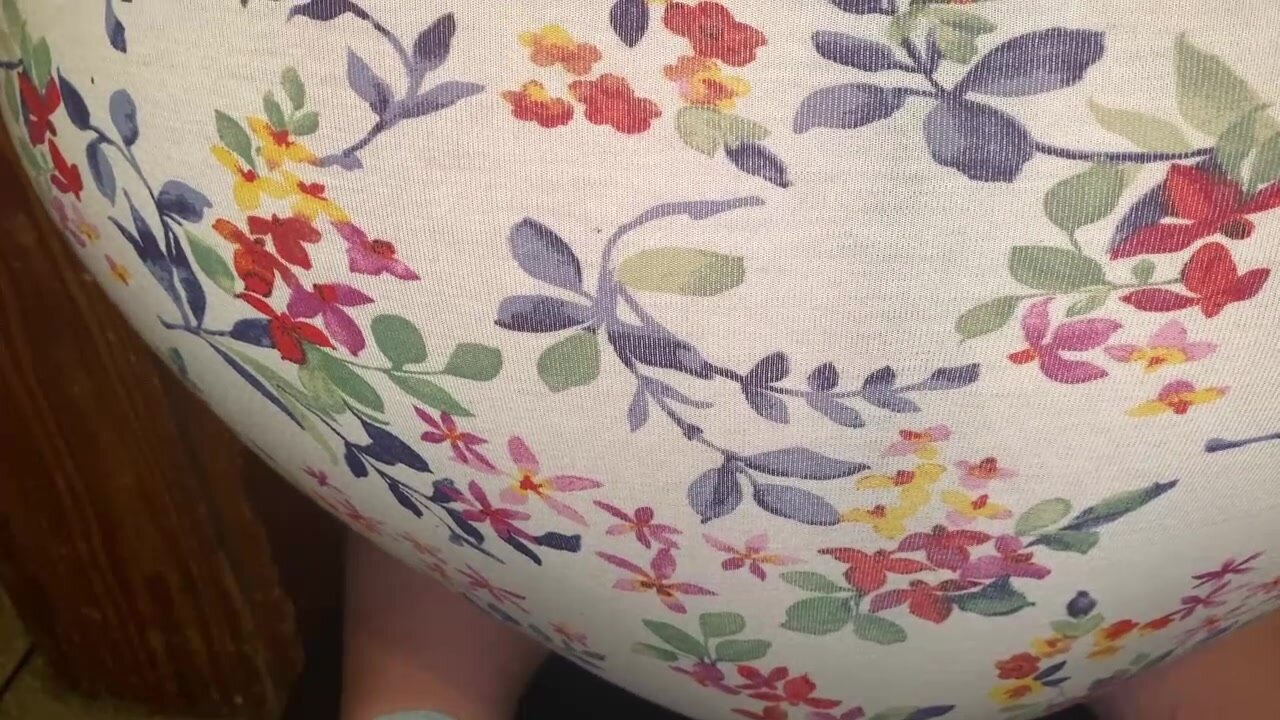 Shitting Floral Panties