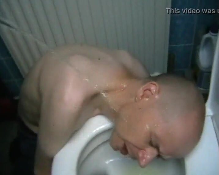 Piss 8 - Piss master use slave in bathroom