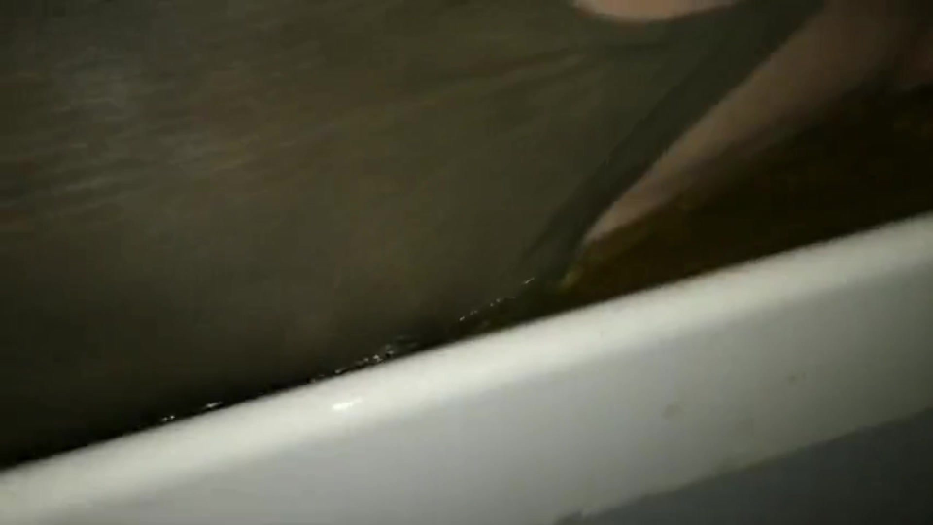 Taking bath in piss dirty urinal in public trailer