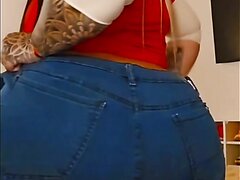 Lucianna Bubbly Farts In Jeans! CRAZY Fart at the end!