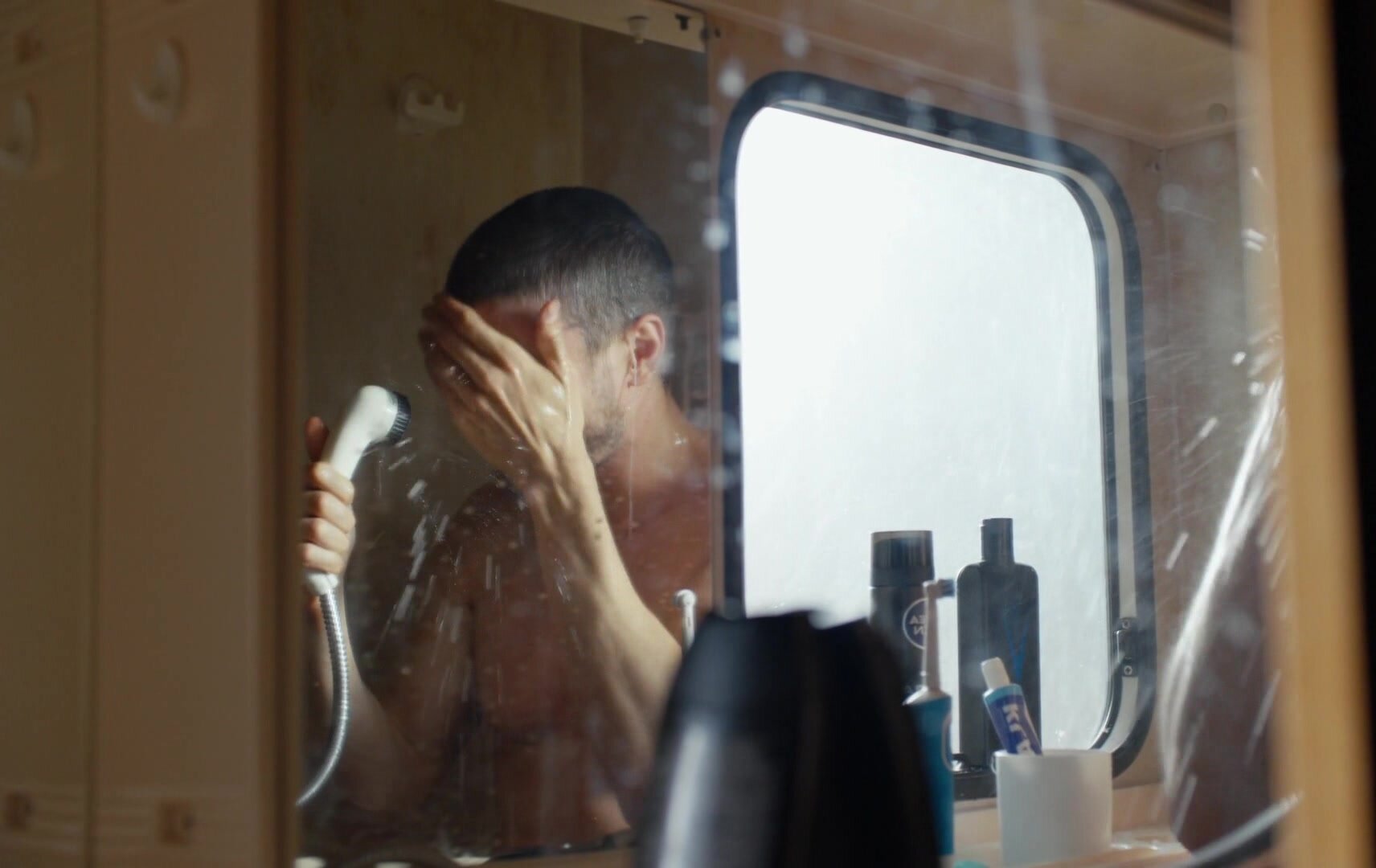 HUNK SHOWERS IN RV