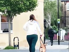 Redhead pawg in green leggings