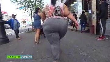 Bbw Latina massive ass cheeks!