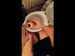 Master piss in a roll