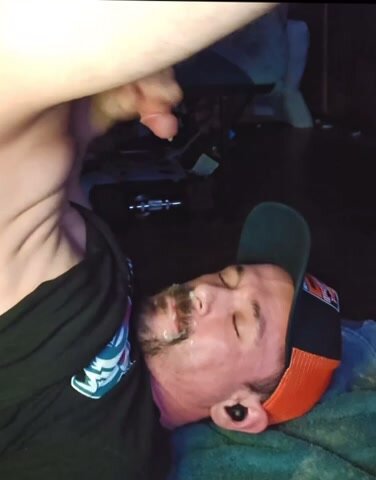 Daddy splatter self facial