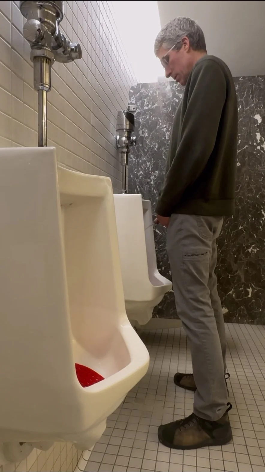 Urinal Spy 007 - ThisVid.com