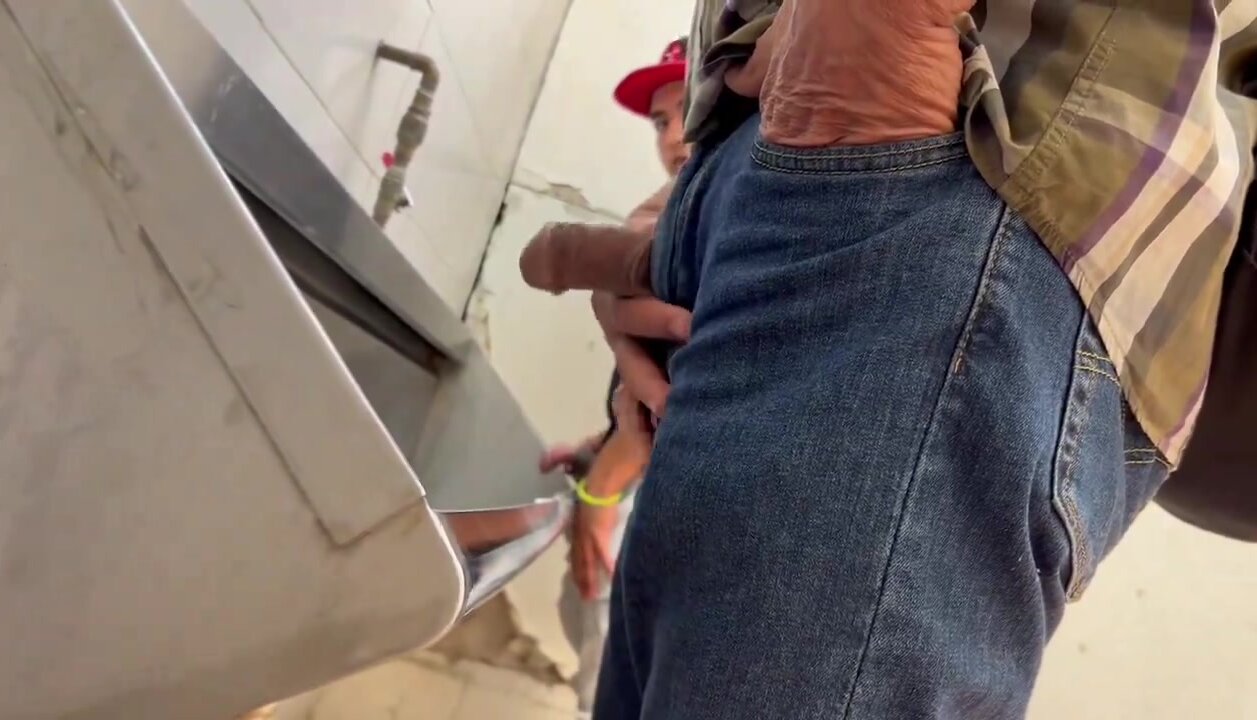 Daddy Toilet Jacking Off 192