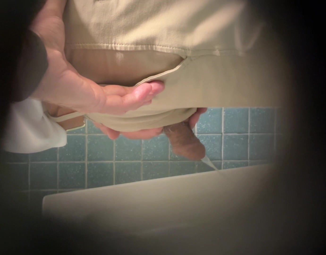 Pee and fart - video 8
