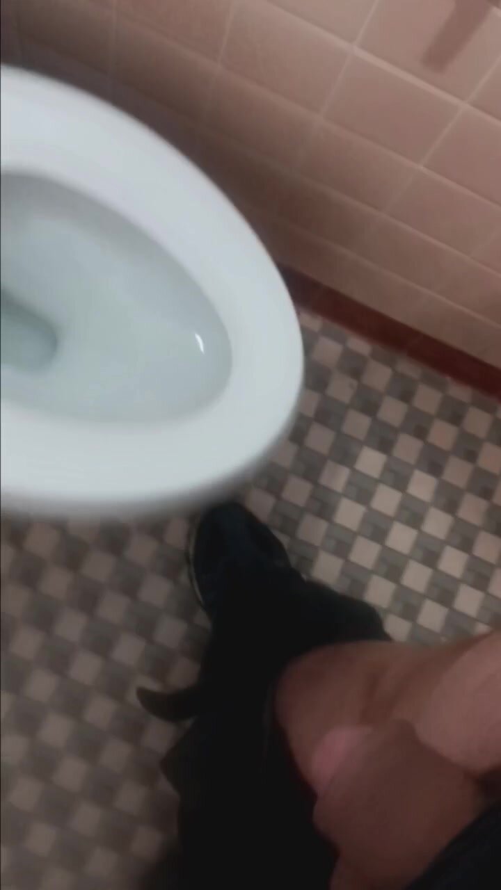 I think I finally figured out how to use the toilet