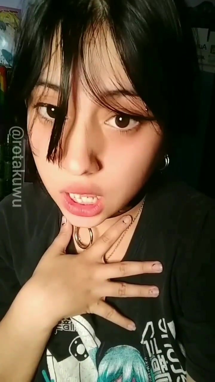 Mexican girl reveals boobs