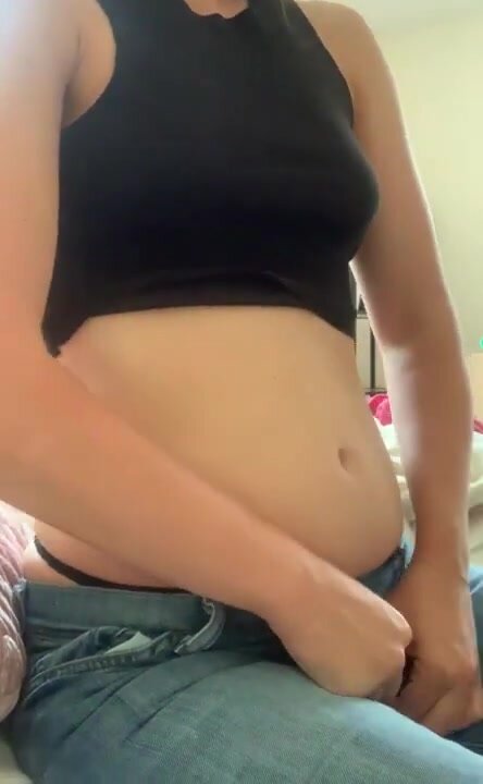 Tummy in Jeans