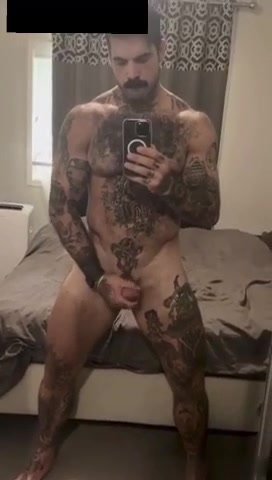 The New Tattooed, Muscled, “It Guy” On The Net