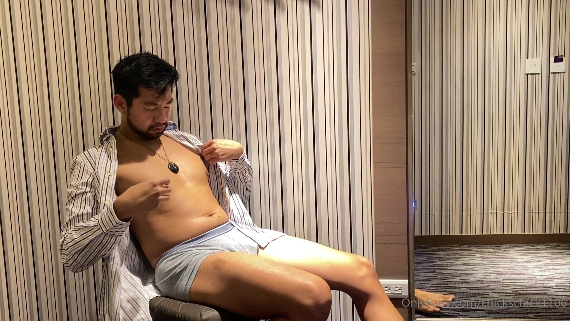 HOT ASIA GUY JERKING OFF Hotel