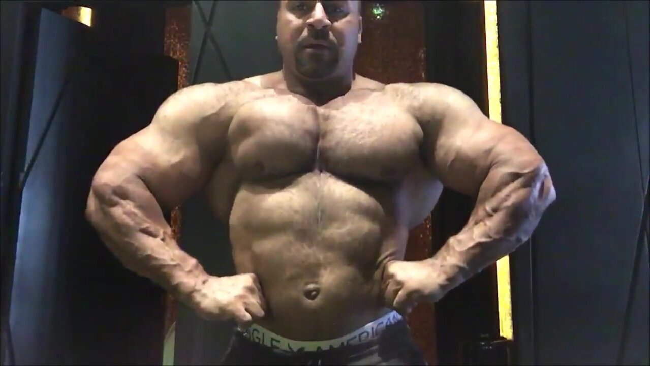 Arab offseason Bodybuilder