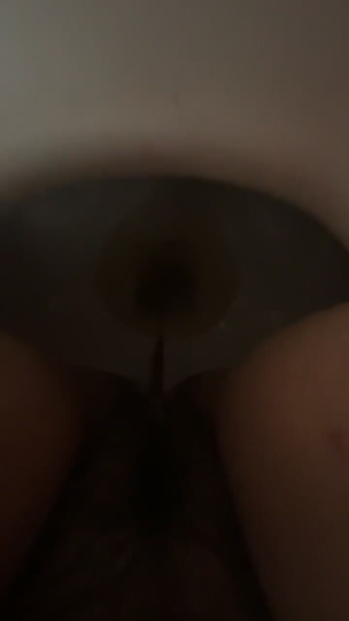 nice wet poop