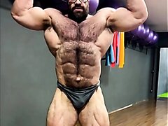 Gorgeous MuscleBear/Bull with fur
