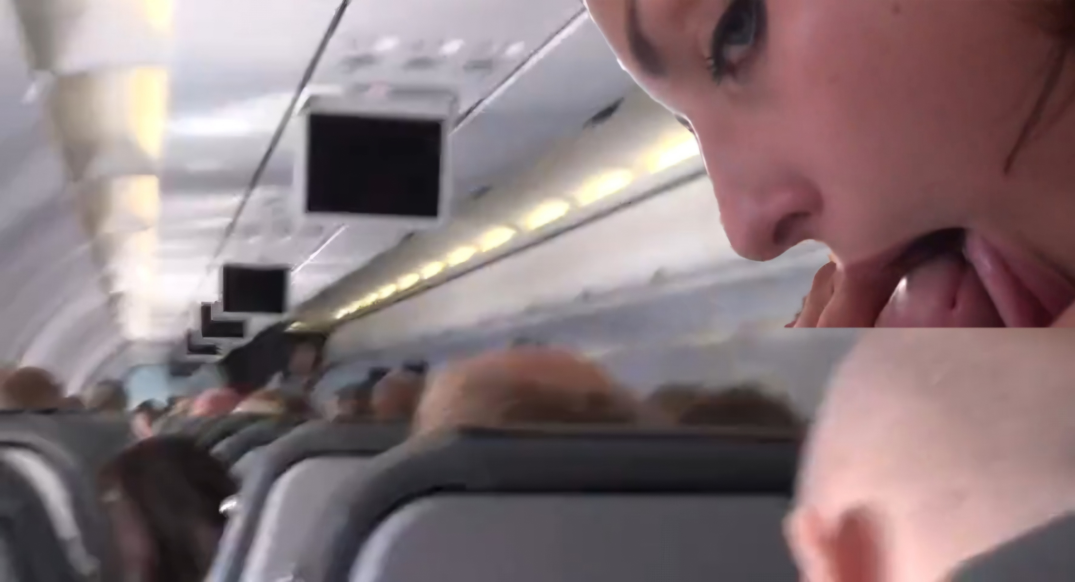 Blowjob in a plane - video 2