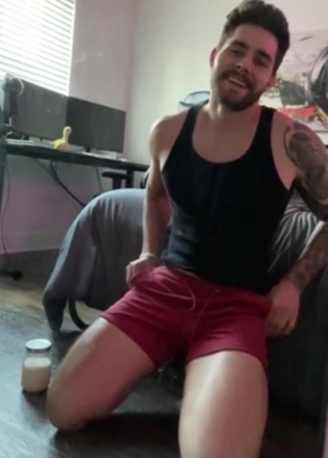 jerking off to himself on the mirror