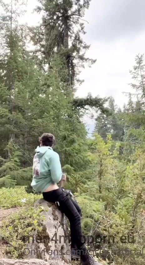 Handjob Outdoors until you cum