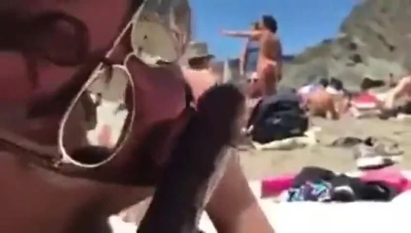 Beach Blowjob Porn - Crowded public beach blowjob - ThisVid.com
