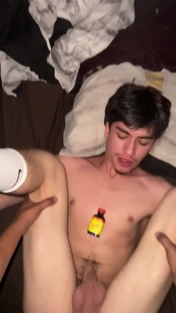Bottom enjoys a fuck