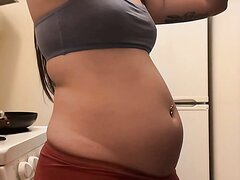 Belly burp girl - video 2