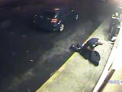 COP TRAMPLE HANDCUFED WITH ONE KICK HEAD